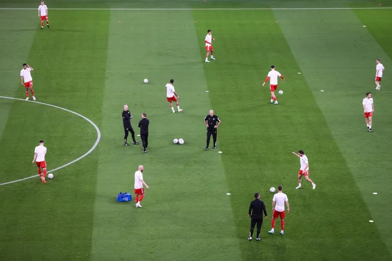 那不勒斯1-1爆冷，亚特兰大4-0大胜三连胜，拜仁客场险胜只赢一个