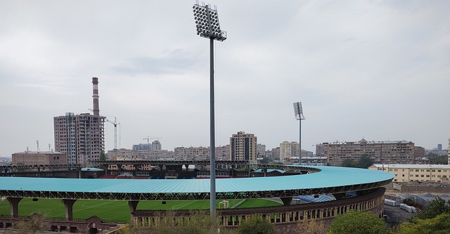 英超赛场亮点：热刺逆转切尔西,