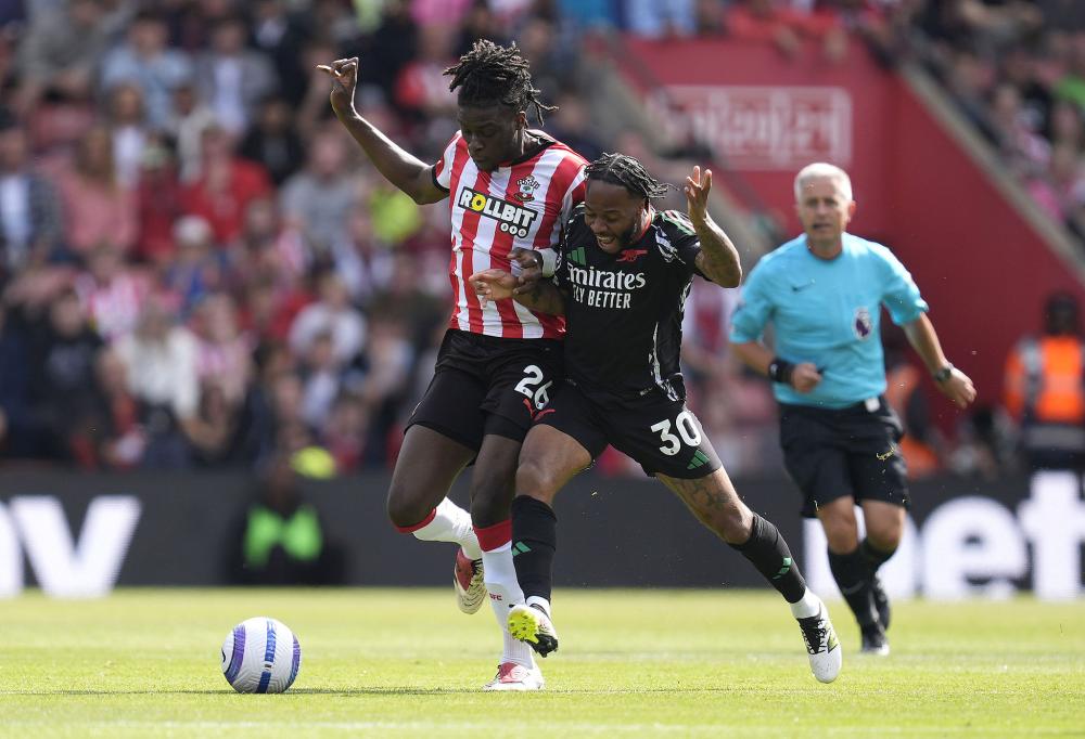 官方：安养FC与荷兰外援中卫科特续约至2026赛季结束